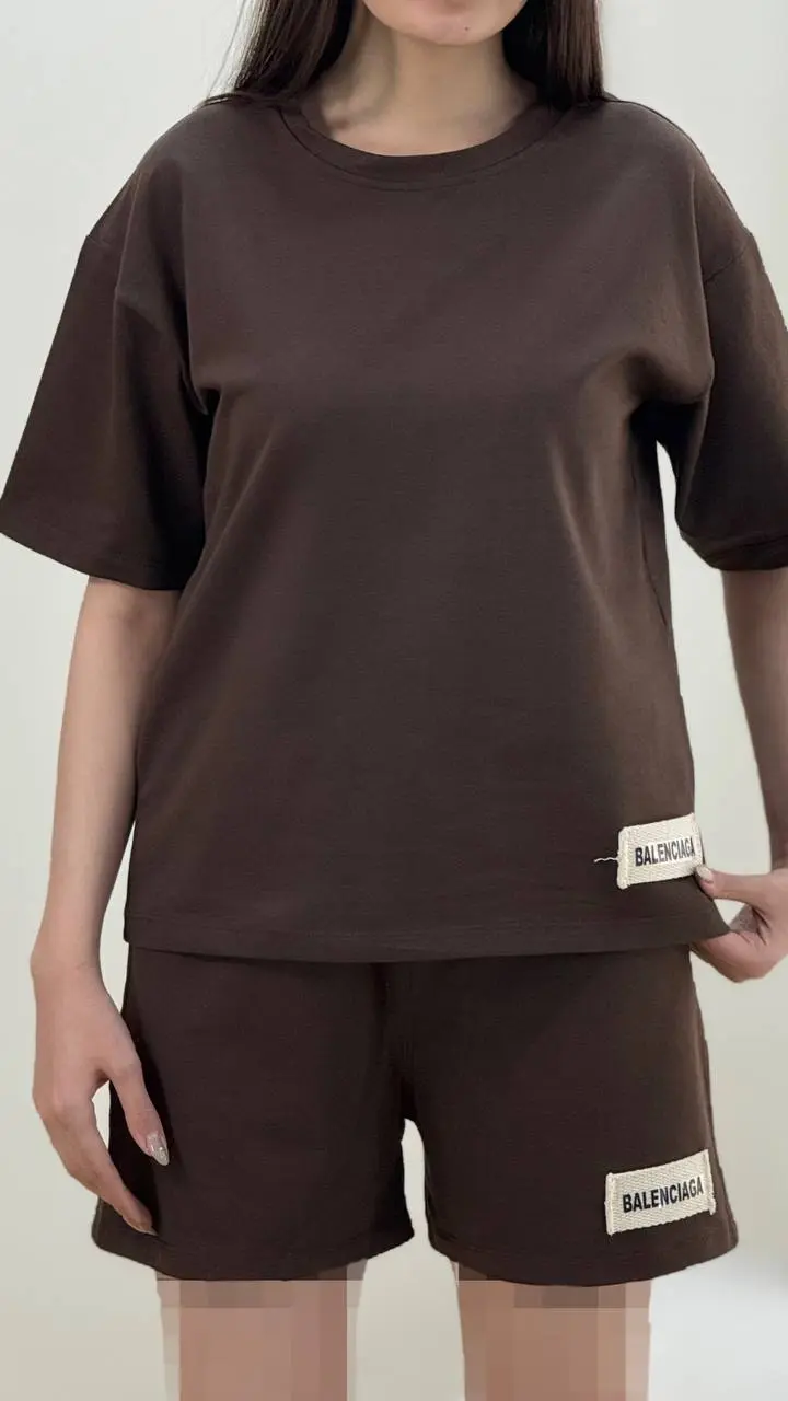 ست تیشرت و شورتک بالنسیاگا