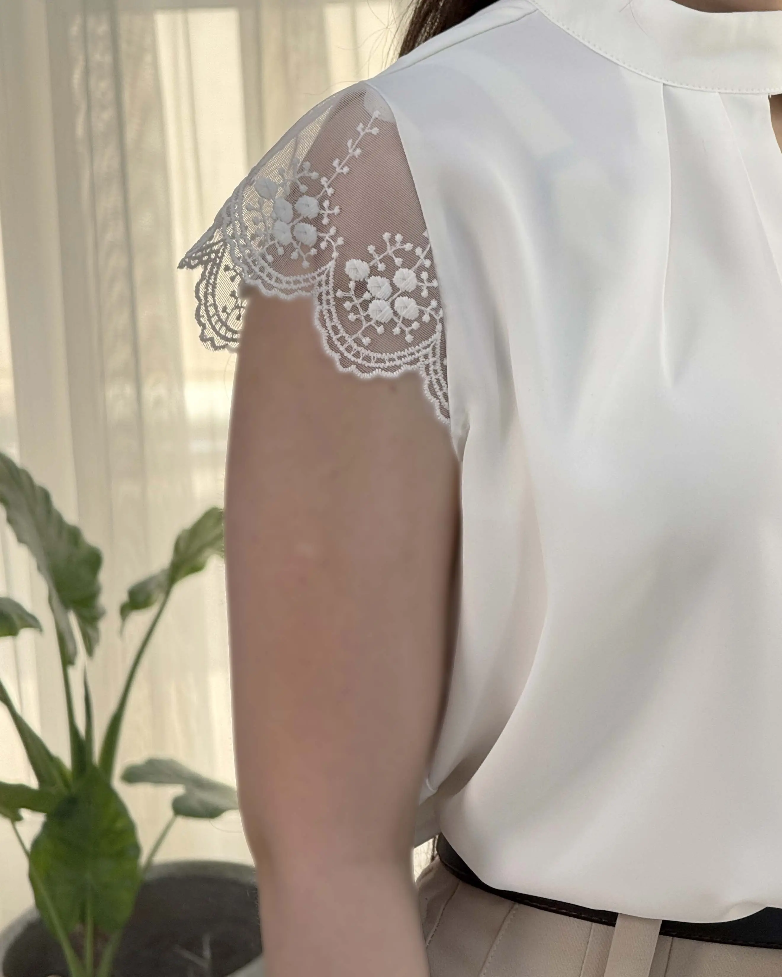 زیرمانتویی کیانا
