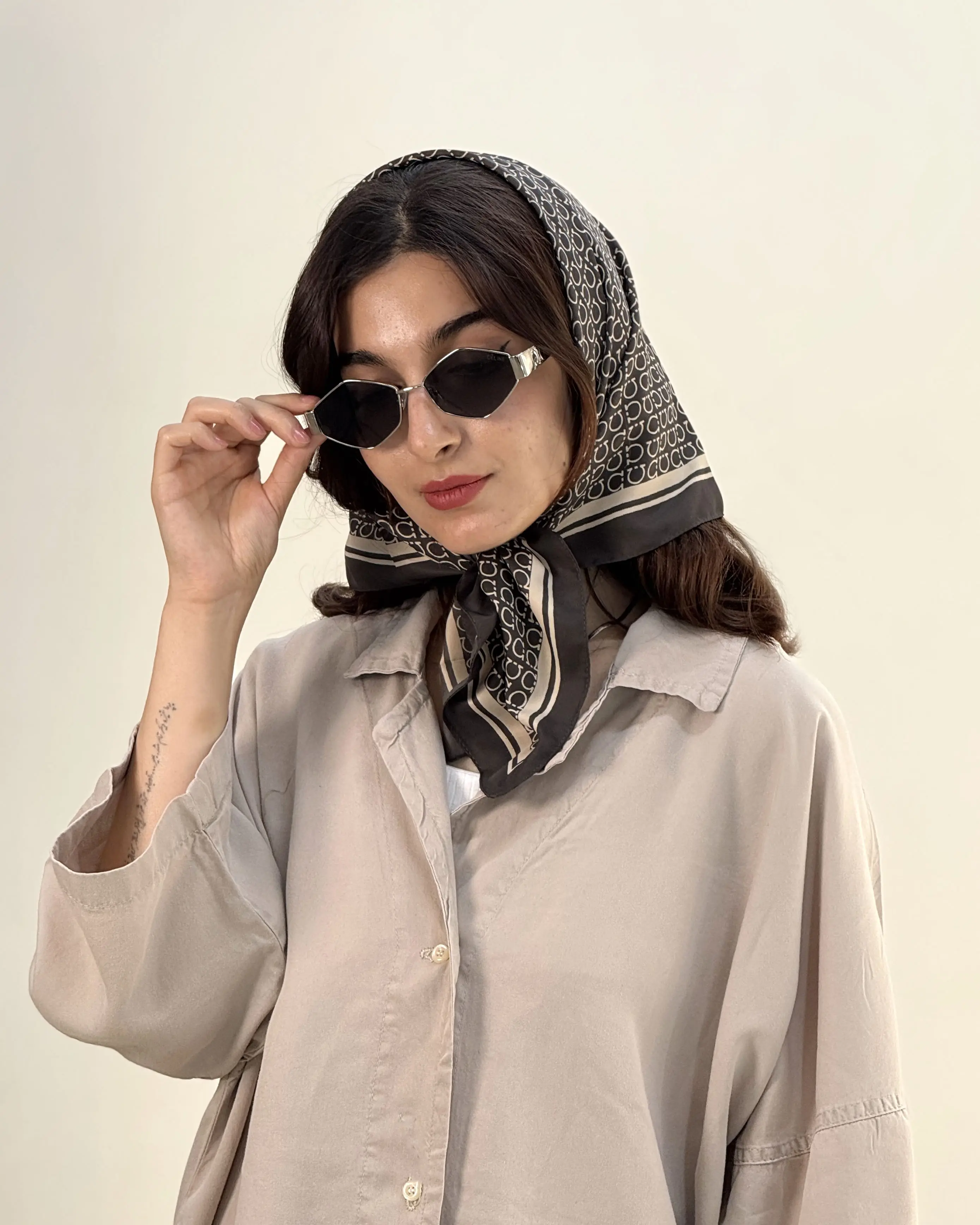 مینی اسکارف نوا